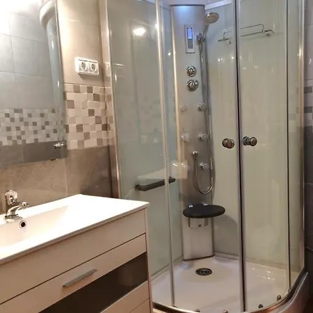Beautiful Apartment, Swimming Pool And Beach 1 Apartment *